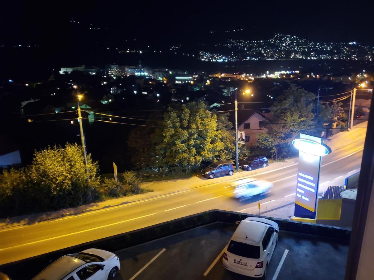 Апартаменты Sleep And Drive Cosy Сараево Экстерьер фото
